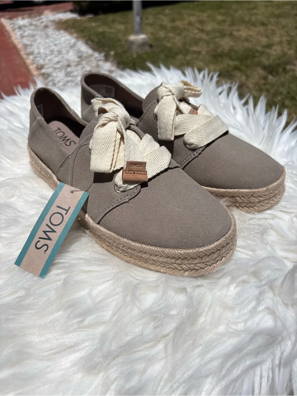 Toms Dune Suede Carolina Lace Up Platform Slip-Ons with Cream Ribbon Laces - Picture 1 of 6